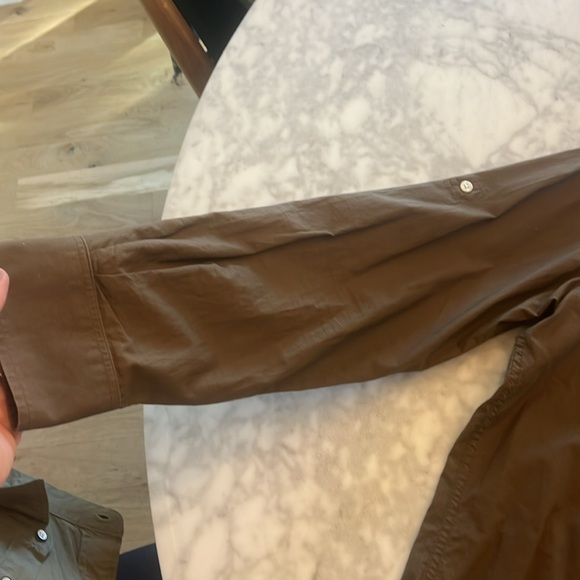 Banana republic button down slim fit 15– 15 1/2 neck size - Picture 6 of 7